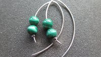 emerald green malachite earrings. modern stone jewelry. sterling silver threader hoops.
